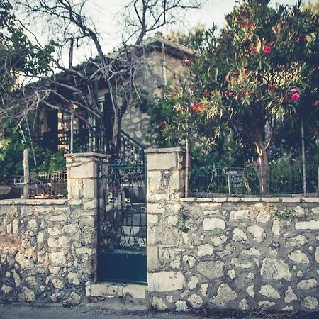 Traditional Guesthouses Xenofon Drymon Esterno foto